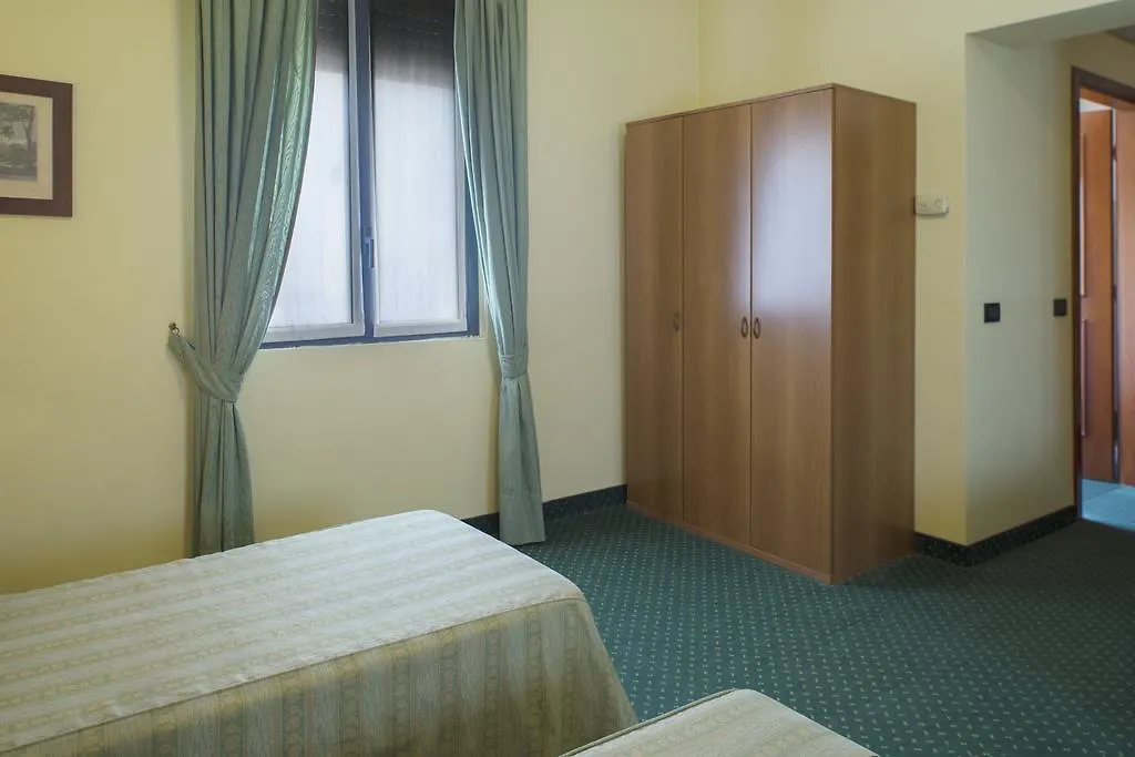 ***  Hotel San Carlo Cesano Maderno Italia